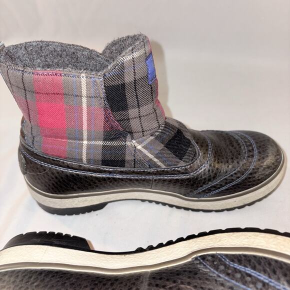 Uggs Marrais Winter Plaid Wool Lined Boots Size 7 Slip On EUC - Picture 5 of 10